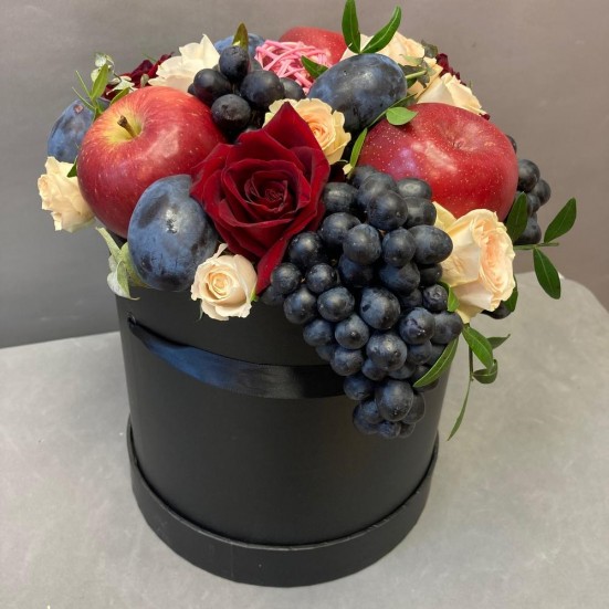 Букет роз и фруктов - фото 4